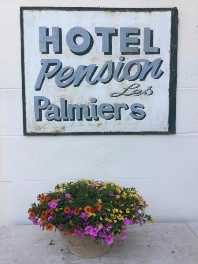グラース Les Palmiers Bed & Breakfast エクステリア 写真