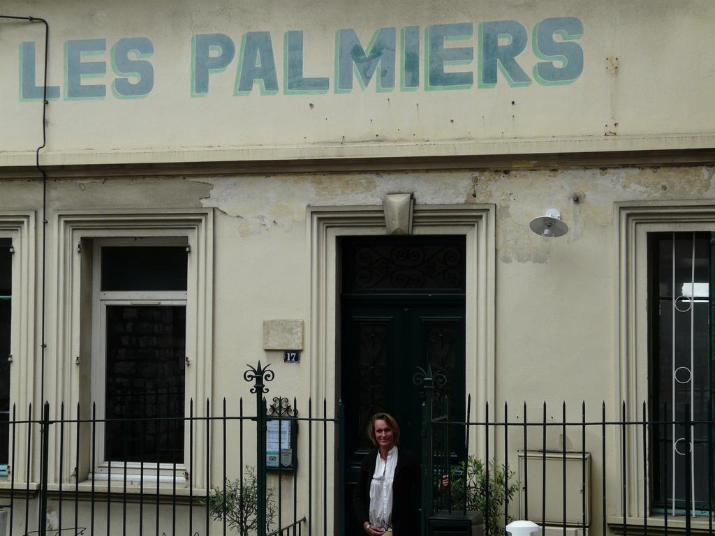 グラース Les Palmiers Bed & Breakfast エクステリア 写真